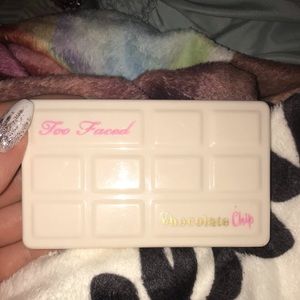 Too faced white chocolate chip palette